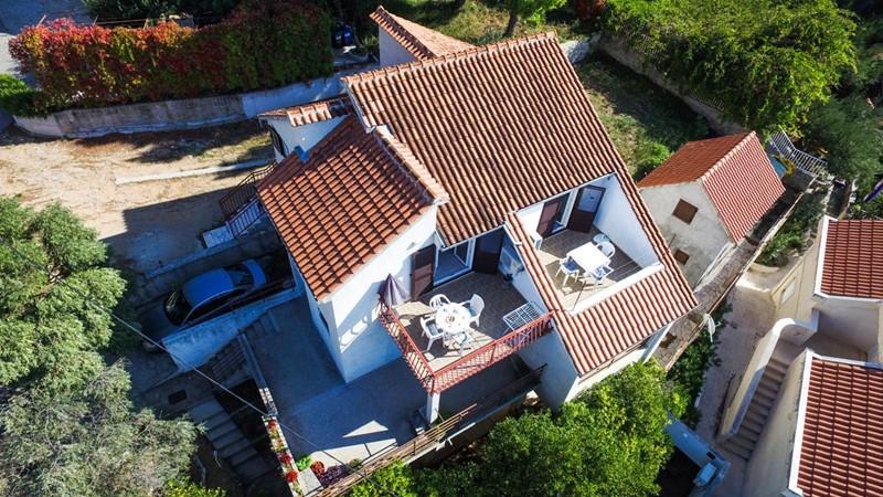 Pero vila - Nemira - - Chorvatsko