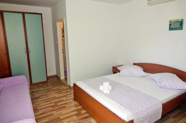 Roza vila - Baška Voda -  - Chorvatsko