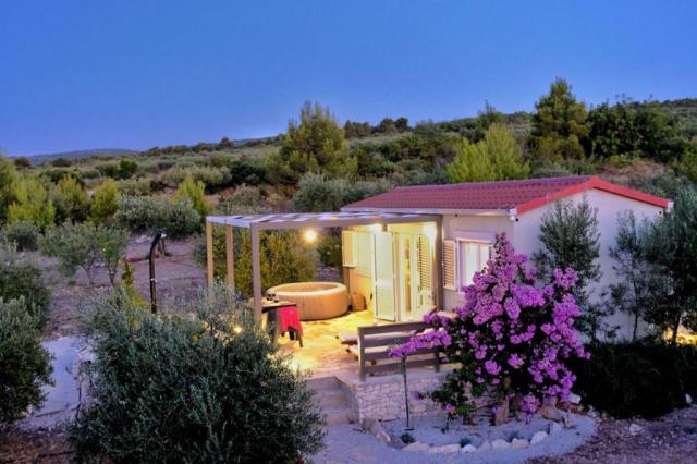 Olive Garden Home - mobil home - Mirca (ostrov Brač) -  - Chorv