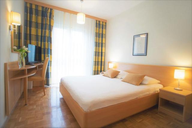 Velaris Aminess Vival Casa - pokoj S2 - Supetar (ostrov Brač) -