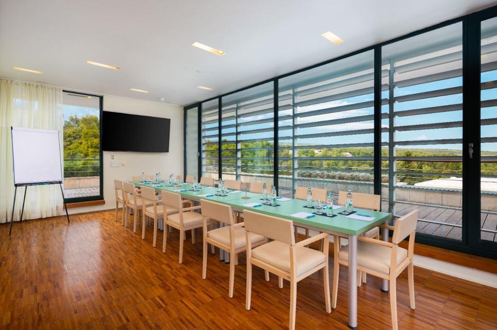Velaris Aminess Vival Resort - kongresová místnost - Supetar (o