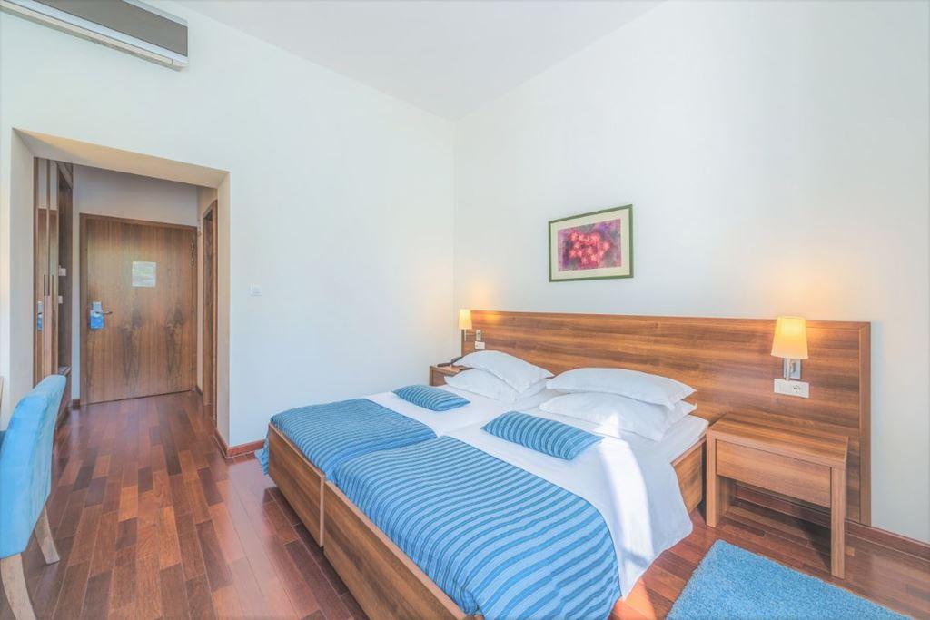 Velaris Aminess Vival Resort - pokoj P2 - Supetar (ostrov Brač)