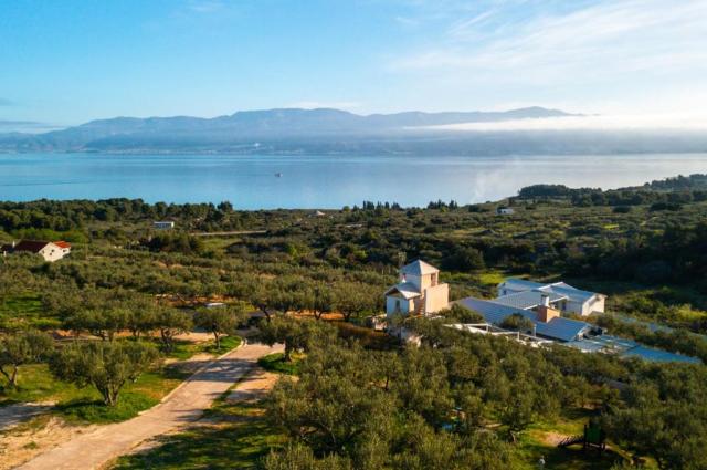 Velaris Aminess Vival Resort - restaurace Grill Garden - Supeta