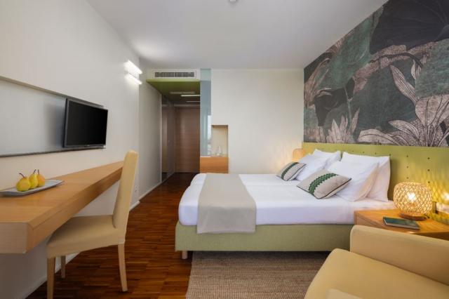 Velaris Aminess Vival Resort - pokoj S2BS - Supetar (ostrov Bra