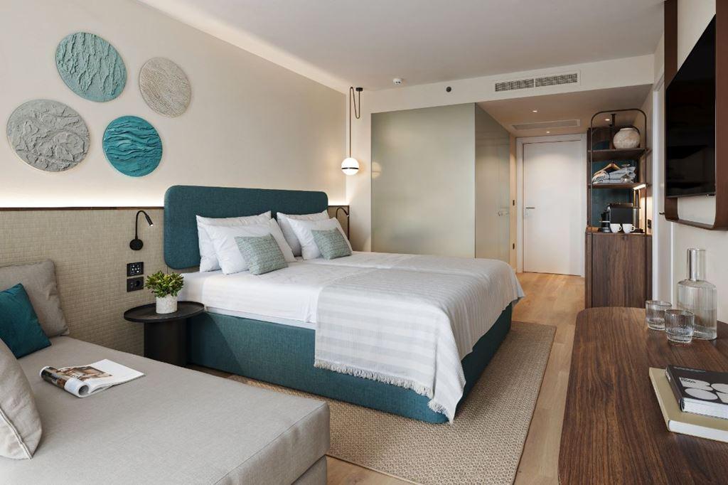 Arba resort - čtyřlůžkový pokoj s možností přistýlky, balkon mo