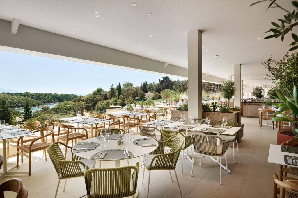 Arba resort - restaurace - Suha Punta (ostrov Rab) - - Chorvat