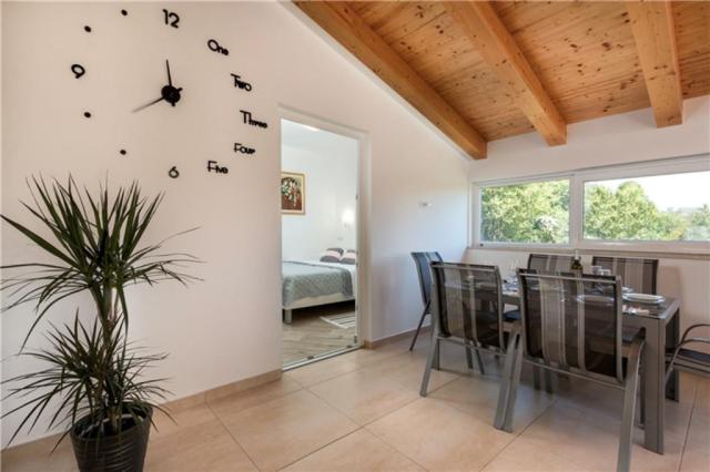 Hana Holiday Home - Banjole -  - Chorvatsko
