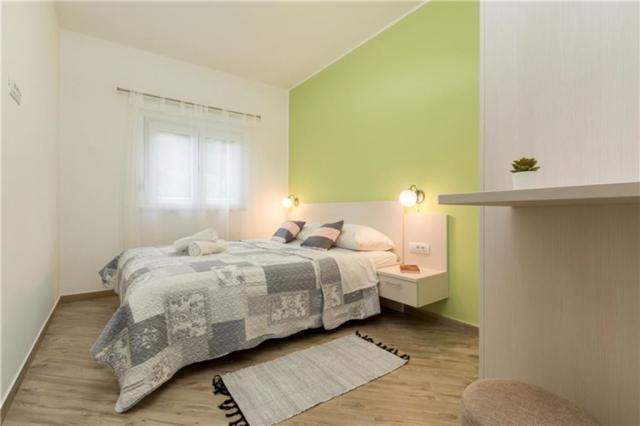 Hana Holiday Home - Banjole -  - Chorvatsko