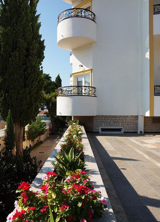 Miramare hotel - Vodice - - Chorvatsko