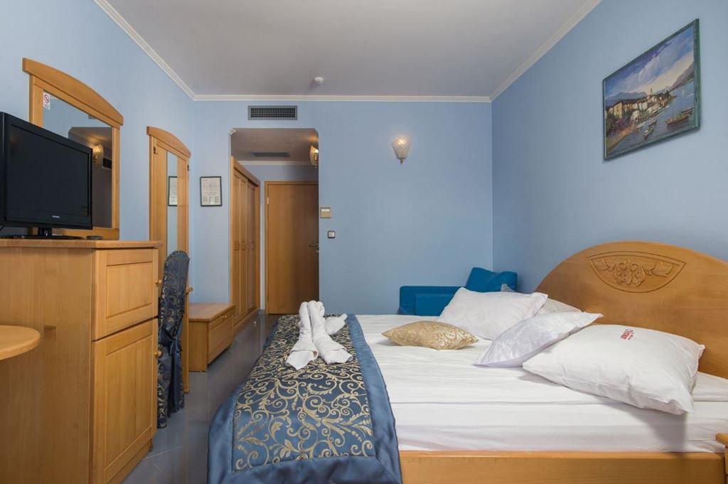 Miramare hotel - dvoulůžkový pokoj s možností přistýlky, BMS -