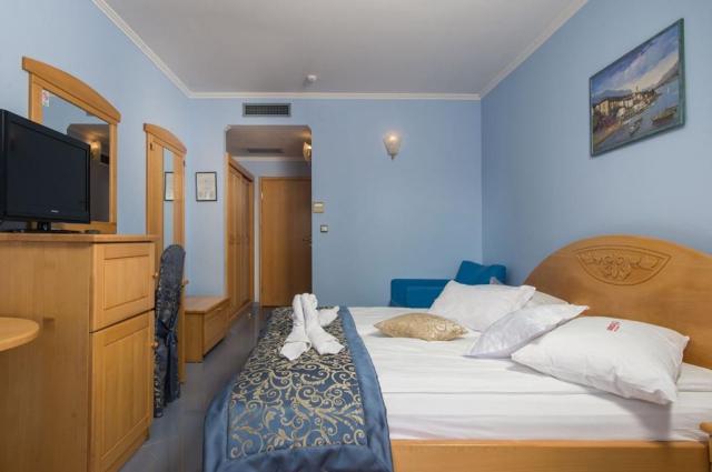 Miramare hotel - dvoulůžkový pokoj s možností přistýlky, BMS - 