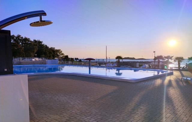 APT Astra - bazén na pobřeží - Zelena Laguna - Poreč -  (1)