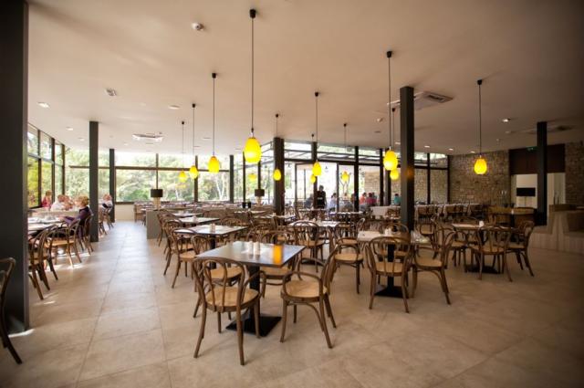Aminess Younique Senses Resort - restaurace - Vrboska (ostrov H