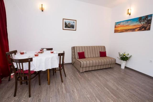 Darinka vila - apartmány v soukromí - apartmán pro 4 osoby, pří
