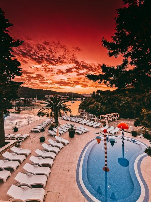 Port 9 Aminess Vival Resort - Bazén - Korčula (ostrov Korčula)