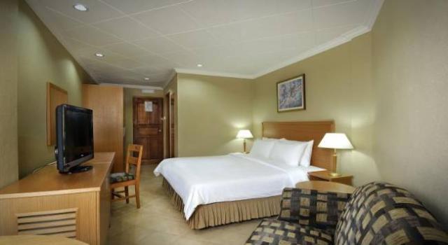 Berjaya Beau Vallon Bay Resort Casino Standard Room Interior.jp