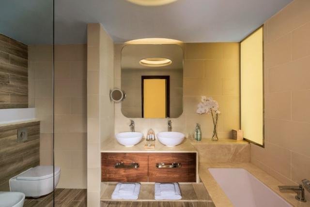 The Retreat Palm Dubai MGallery by Sofitel