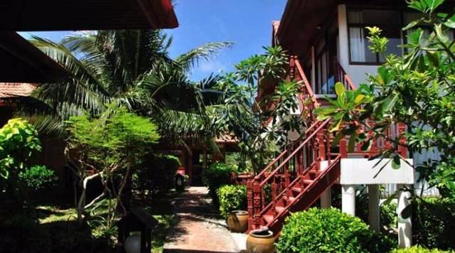 Phi Phi Erawan Palms Resort