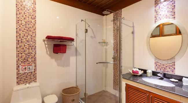 Deluxe Bungalow-05.jpg
