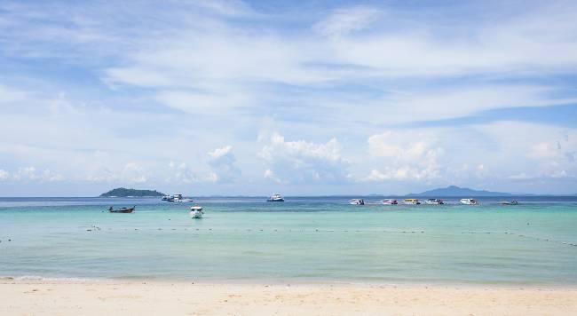Phi Phi Erawan Palms Resort