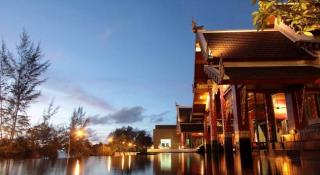 Maikhao Palm Beach & Resort