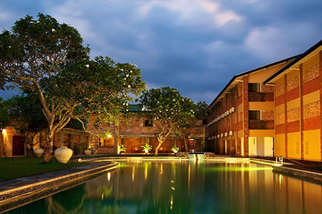 The Long Beach Resort