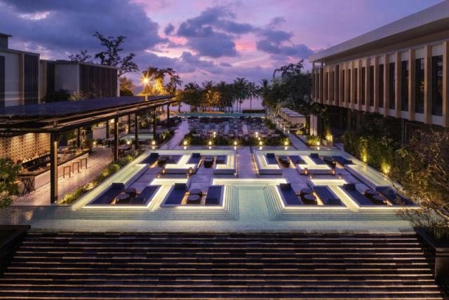 Four Points by Sheraton Patong Phuket Beach Resort