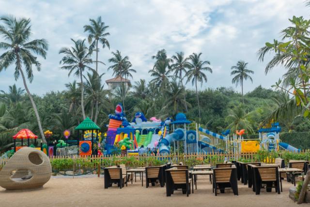 Araliya Beach