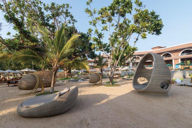 Araliya Beach