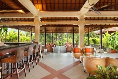 02-Lobby Terace.jpg