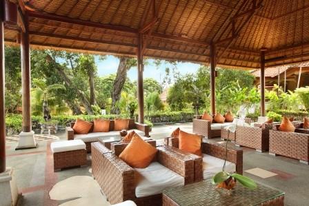 02-Lobby Terrace-2.jpg