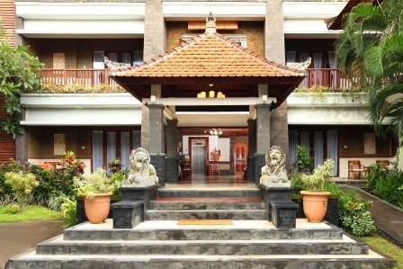 03-deluxe-room exterior.jpg
