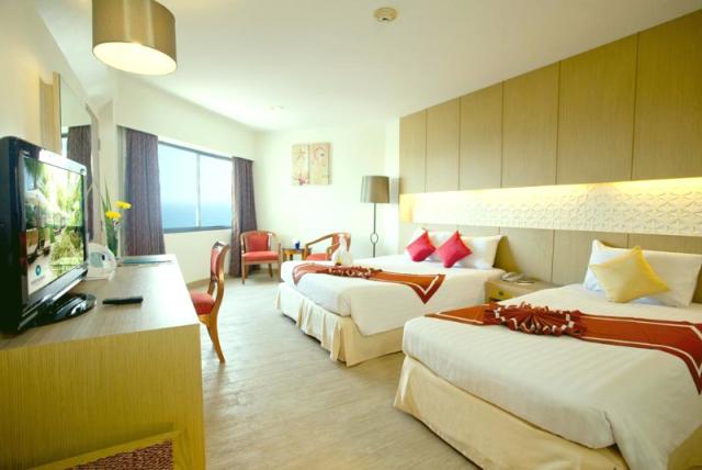Jomtien Palm Beach hotel & resort  