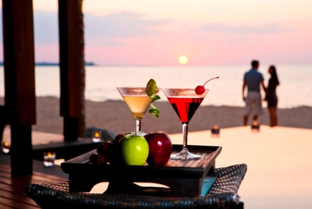 Beyond Khaolak at Beach restaurant_152084266057.jpg