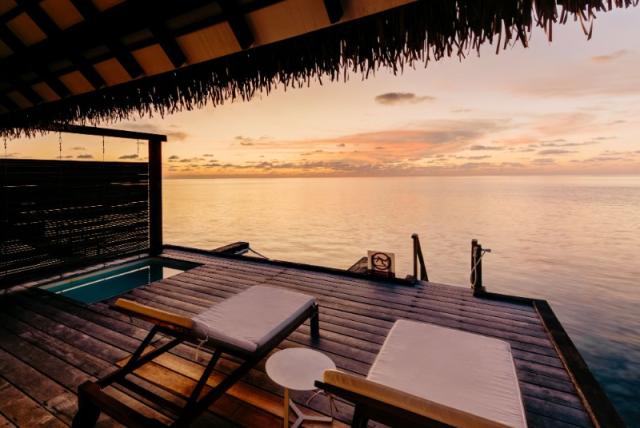 Sunset Water Bungalow with Jacuzzi 3.jpg