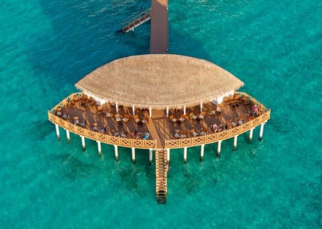 Angaga Island Resort & Spa
