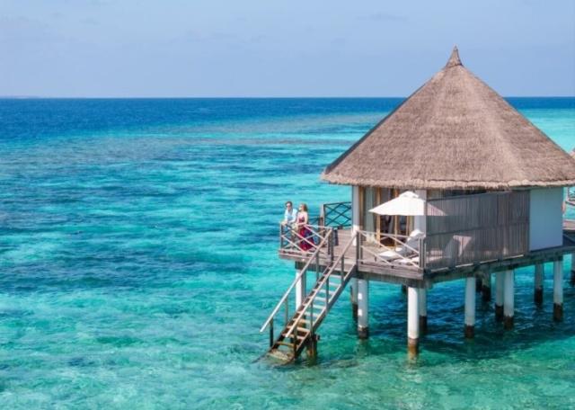 Angaga Island Resort & Spa