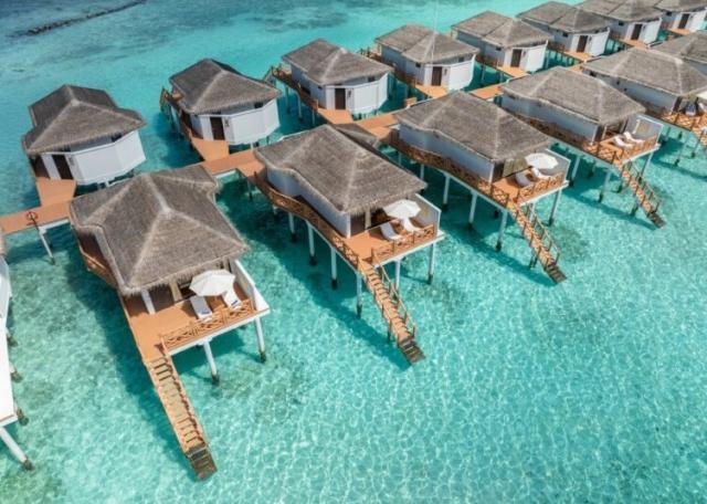 Angaga Island Resort & Spa