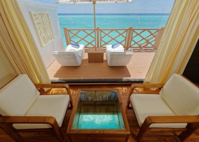 Angaga Island Resort & Spa
