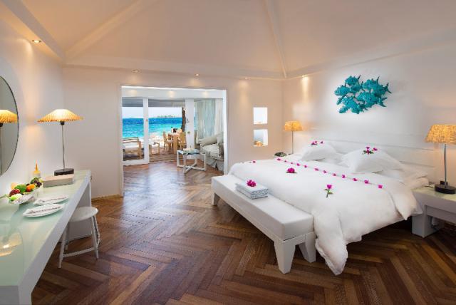 Diamonds Thudufushi Beach & Water Villas