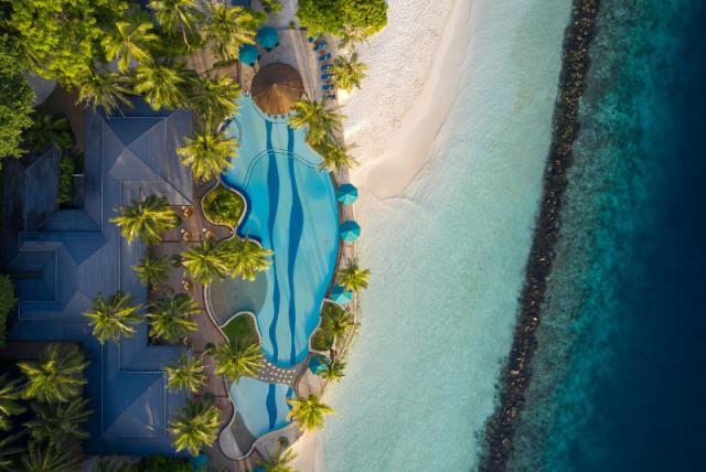 Royal Island Resort & Spa