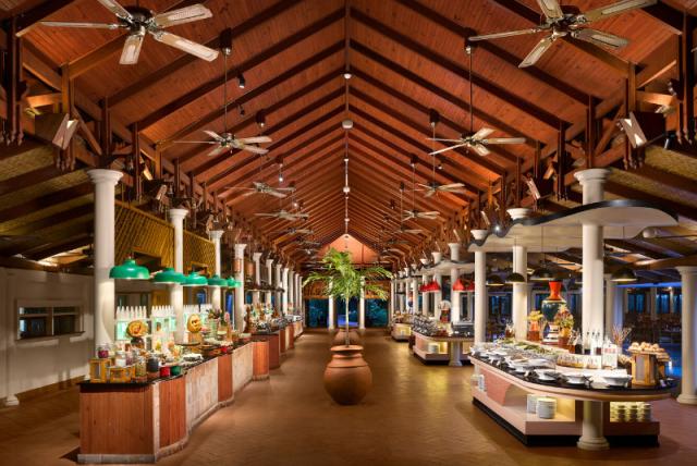 Royal Island Resort & Spa