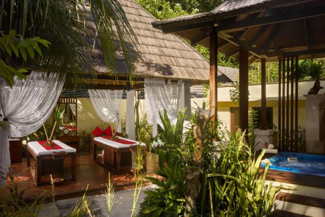 Royal Island Resort & Spa