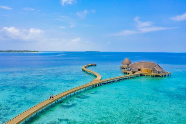 Emerald Faarufushi Resort & Spa