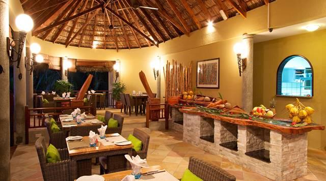 phoca_thumb_l_Restaurant 1.jpg