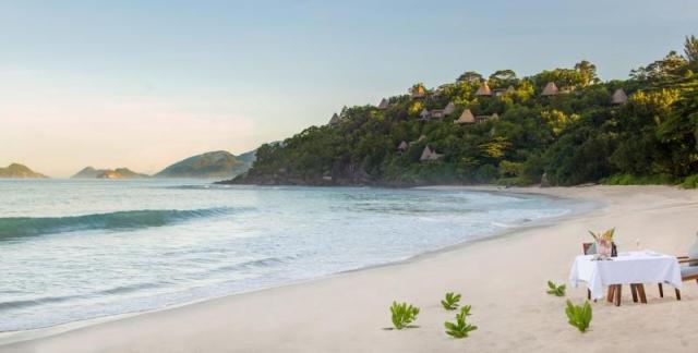 Anantara_Maia_Seychelles_Villa_ _Dinning_Dinning_ by_design_Rom