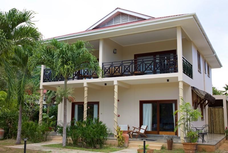 Les Lauriers Eco Hotel & Restaurant