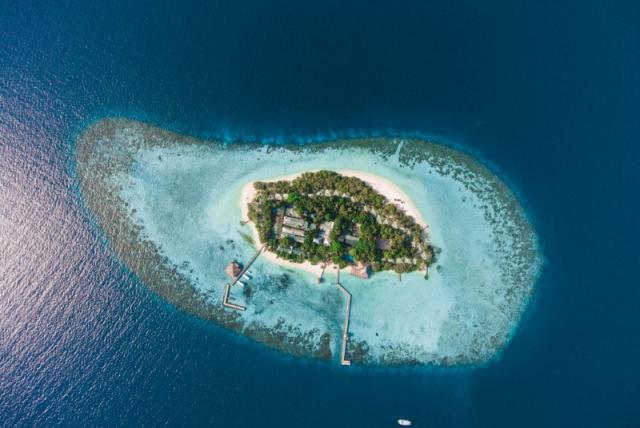 Eriyadu Island Resort