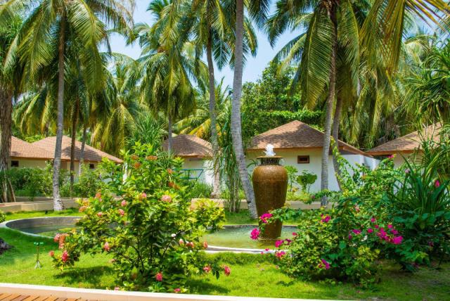 Reethi Faru Resort