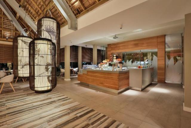 Anahita Resort